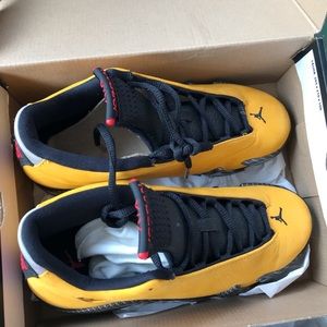 AIR JORDAN RETRO 14